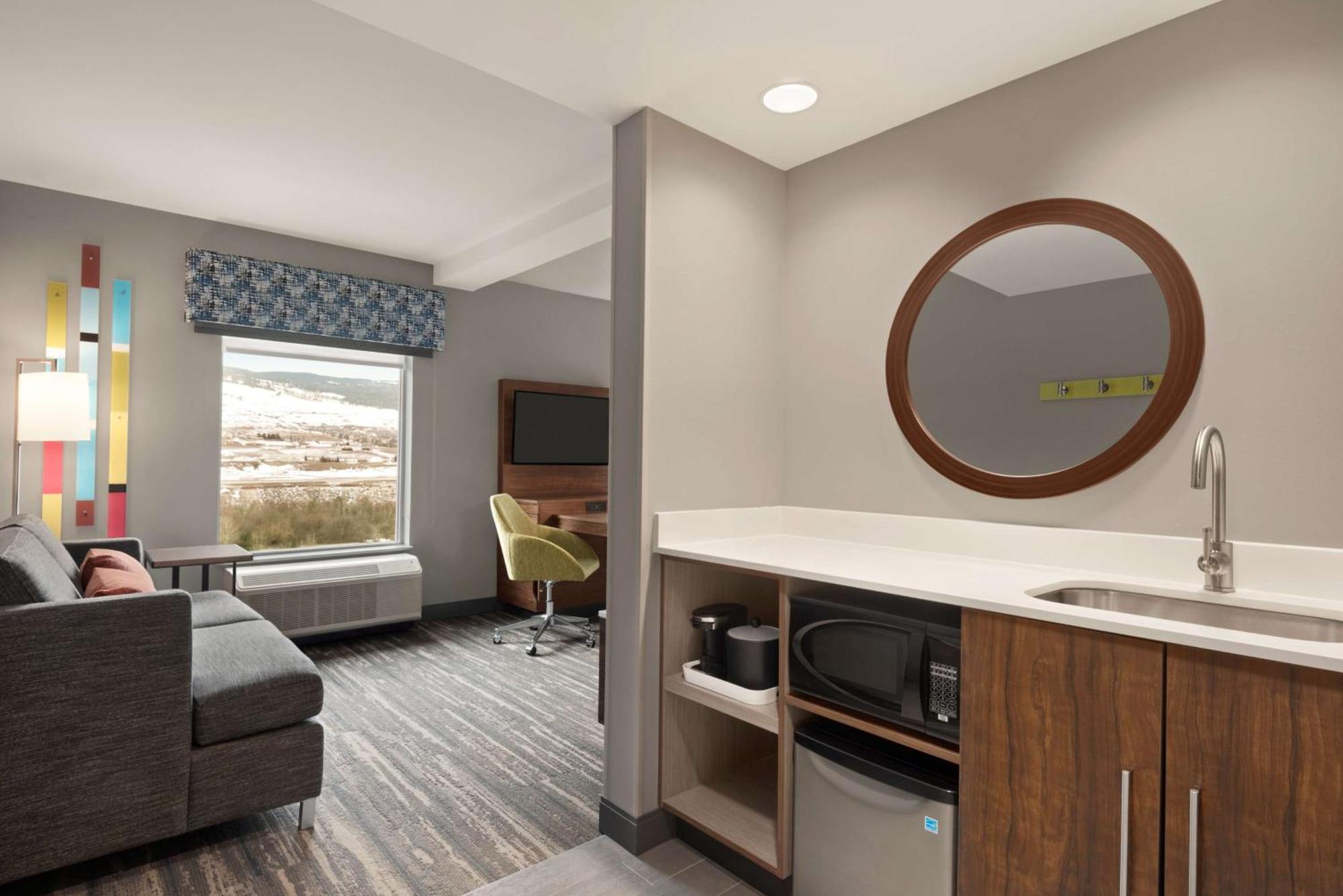 Hampton Inn & Suites Kelowna, British Columbia, Canada Extérieur photo