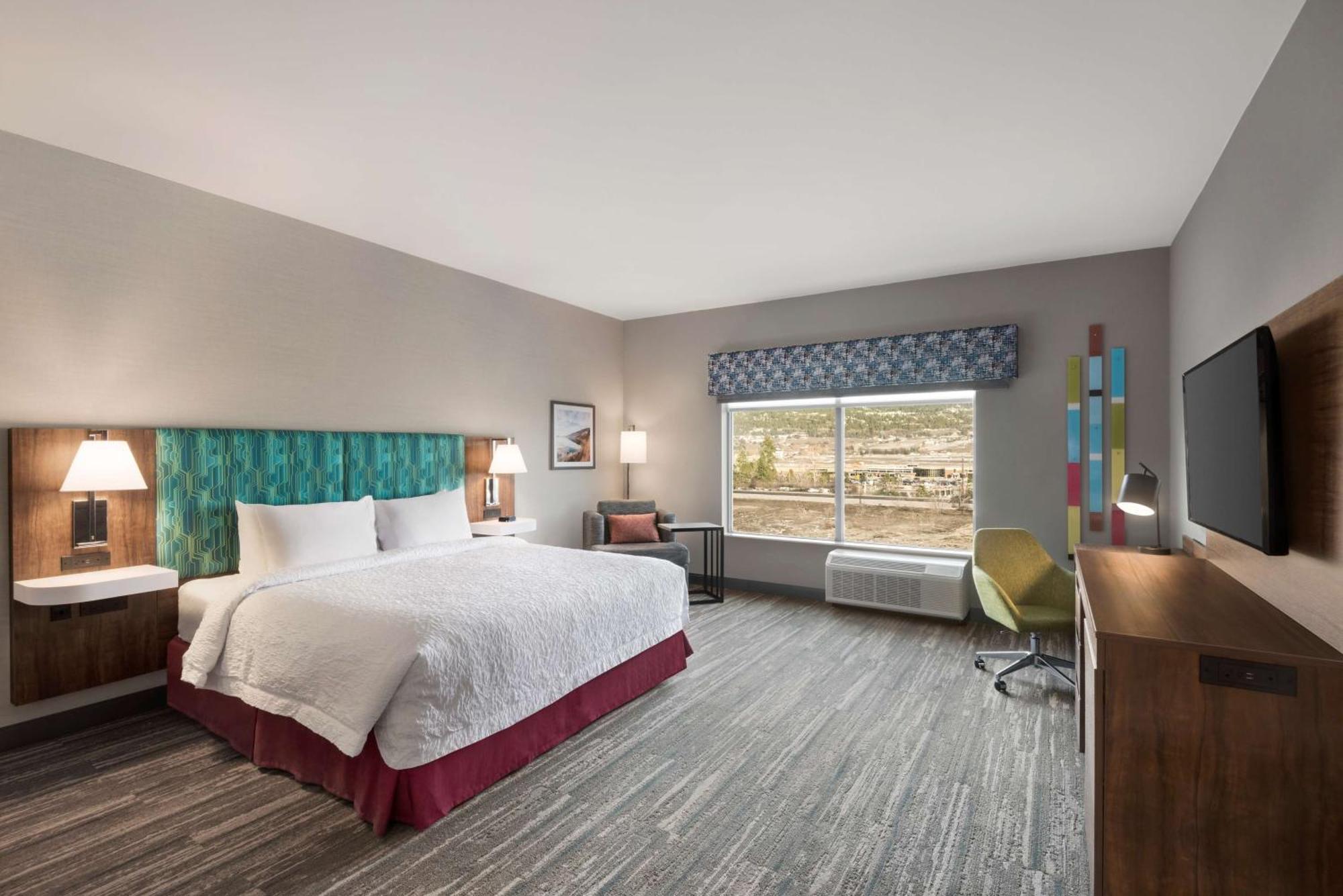 Hampton Inn & Suites Kelowna, British Columbia, Canada Extérieur photo
